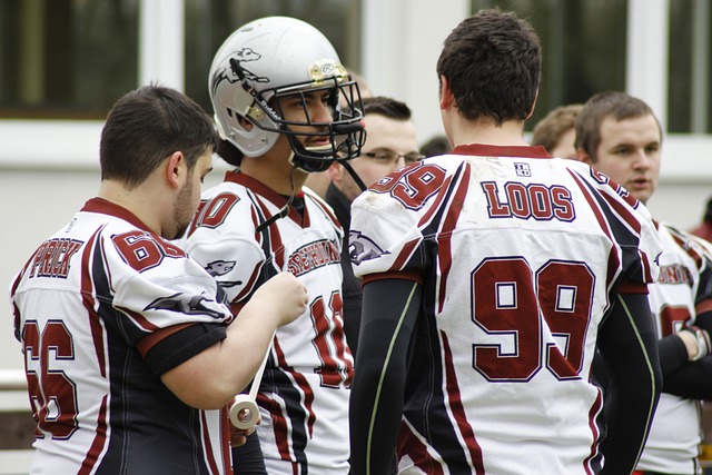 斯帕莱蒂：丢球前踢得像教科书一样死板；伊尔迪兹在顶级之上